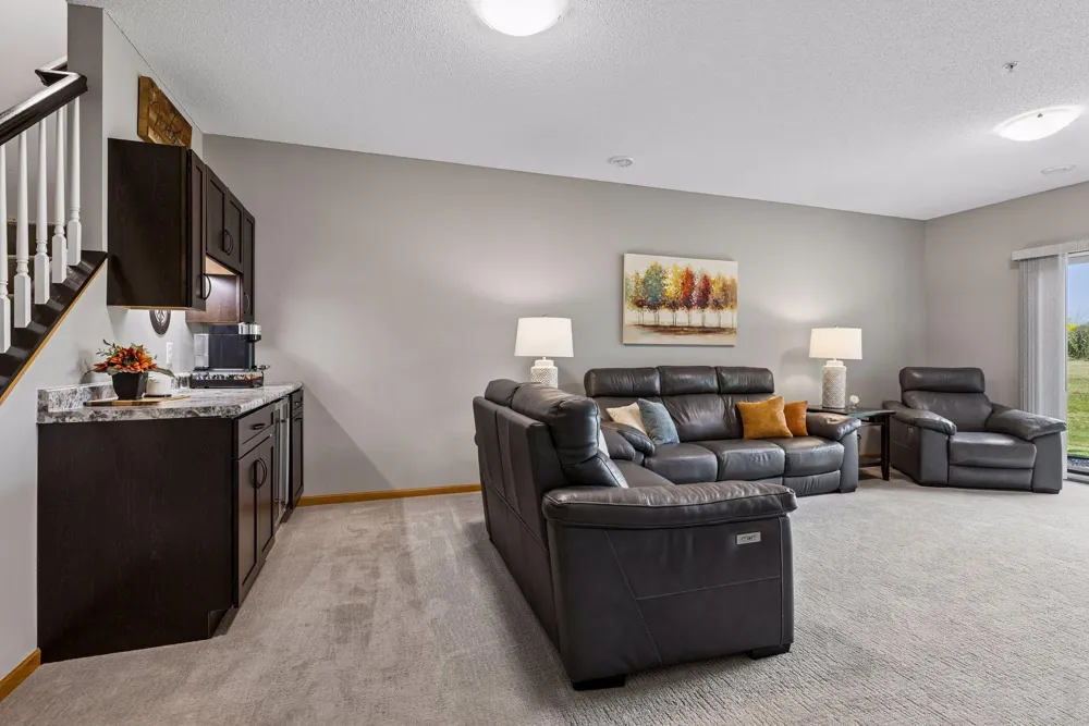 2711 Spy Glass Drive Chaska, MN 55318
