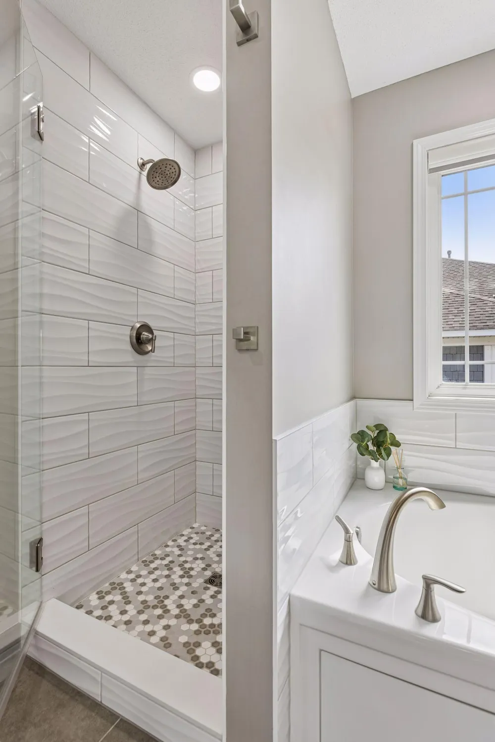 2711 Spy Glass Drive Chaska, MN 55318