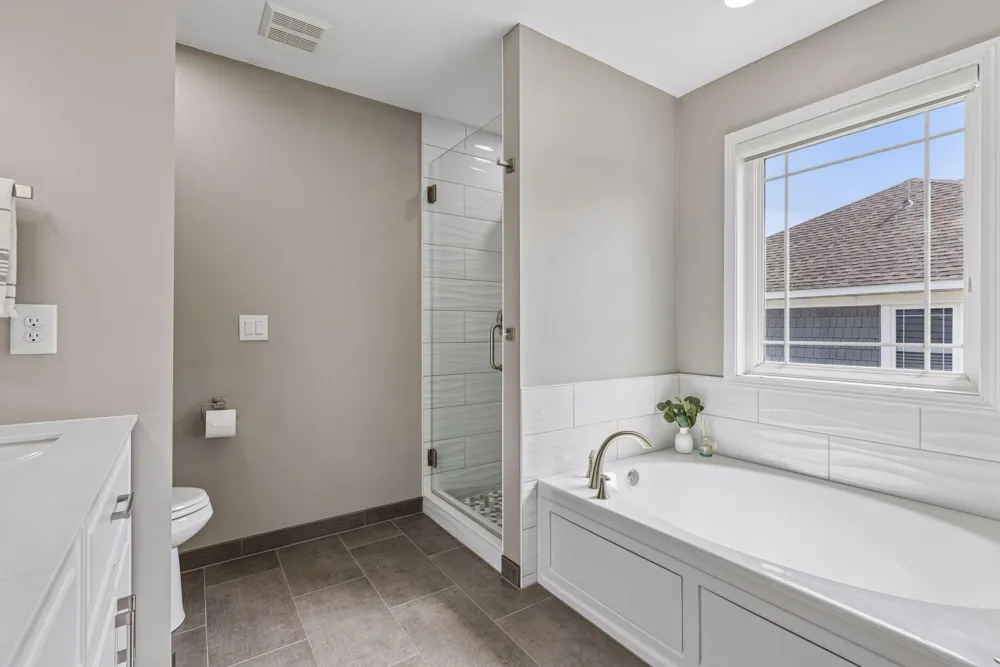 2711 Spy Glass Drive Chaska, MN 55318