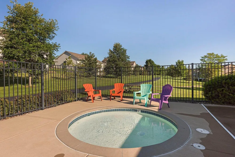 2711 Spy Glass Drive Chaska, MN 55318