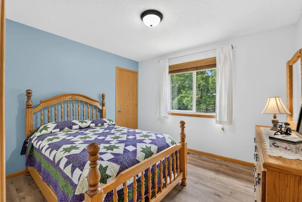 11182 Woods Edge Avenue Becker, MN 55308