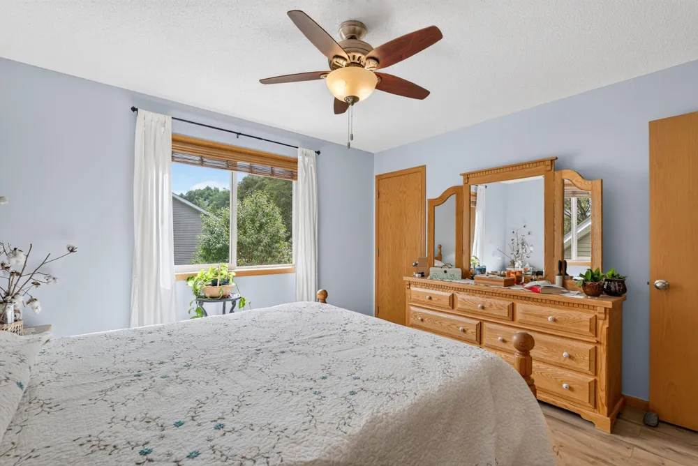 11182 Woods Edge Avenue Becker, MN 55308