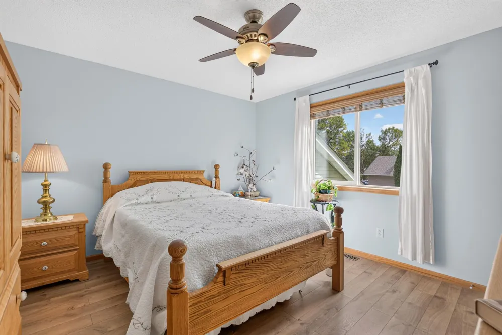 11182 Woods Edge Avenue Becker, MN 55308