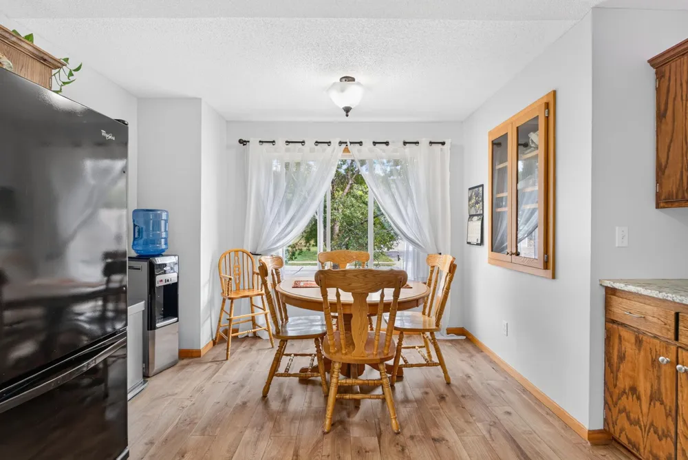 11182 Woods Edge Avenue Becker, MN 55308