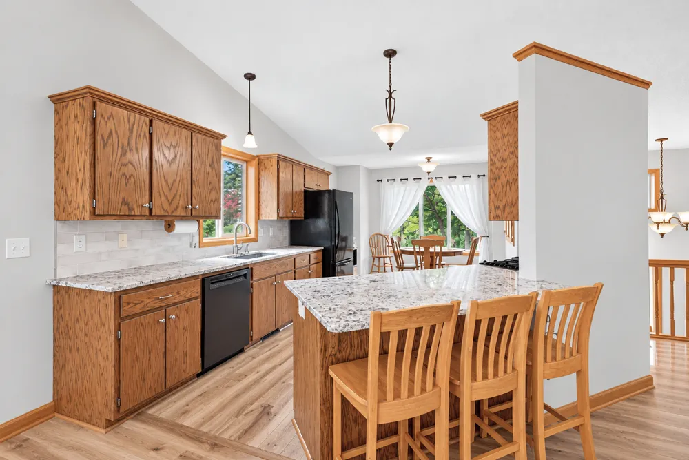 11182 Woods Edge Avenue Becker, MN 55308