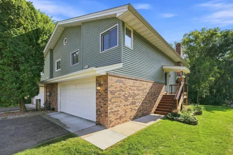 18385 Creeks Bend Drive