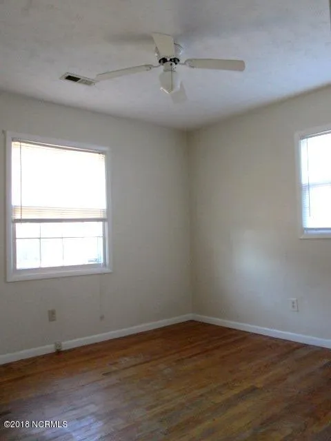 18 Sheffield Road Jacksonville, NC 28546