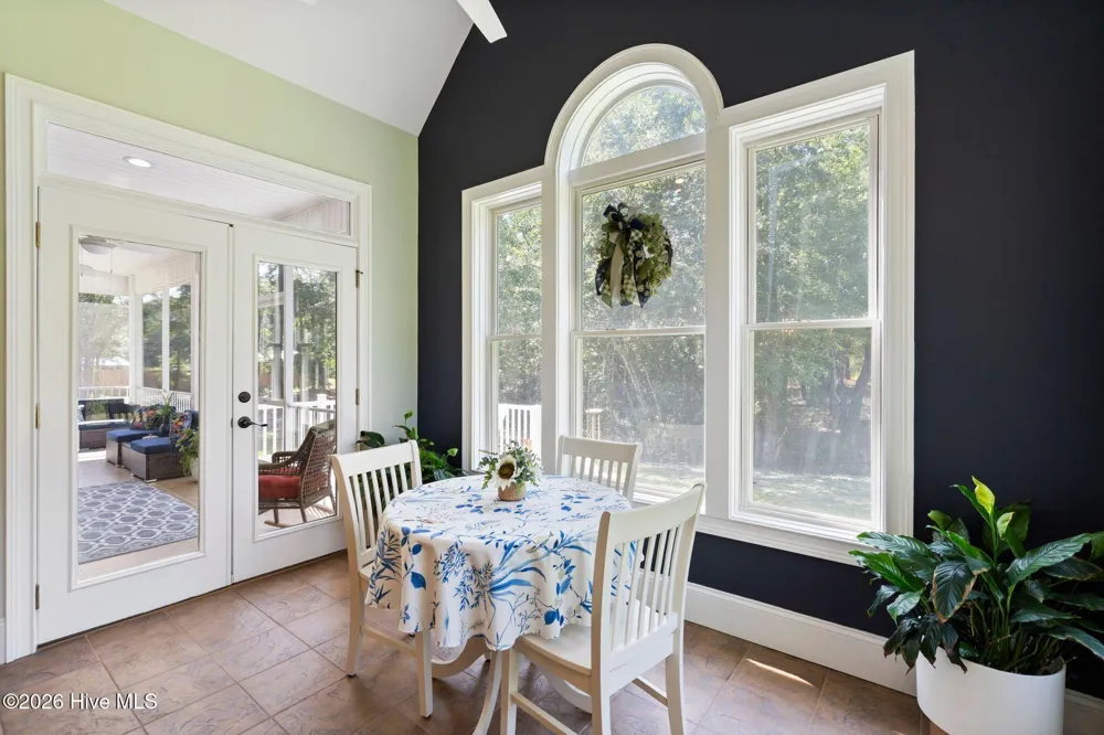 83 W Waverly Drive Burgaw, NC 28425