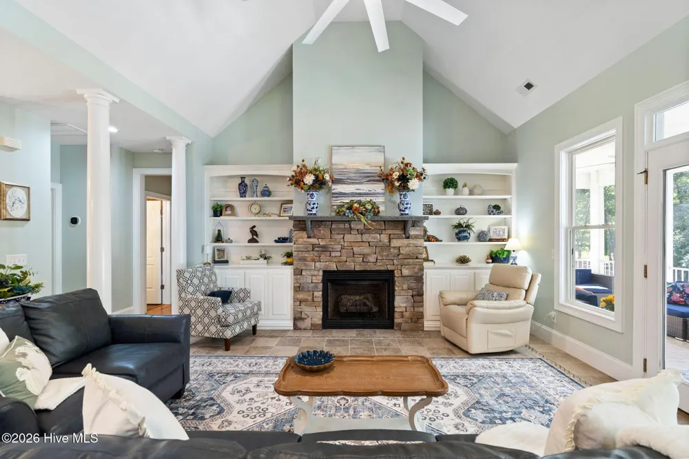 83 W Waverly Drive Burgaw, NC 28425