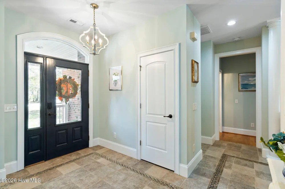 83 W Waverly Drive Burgaw, NC 28425