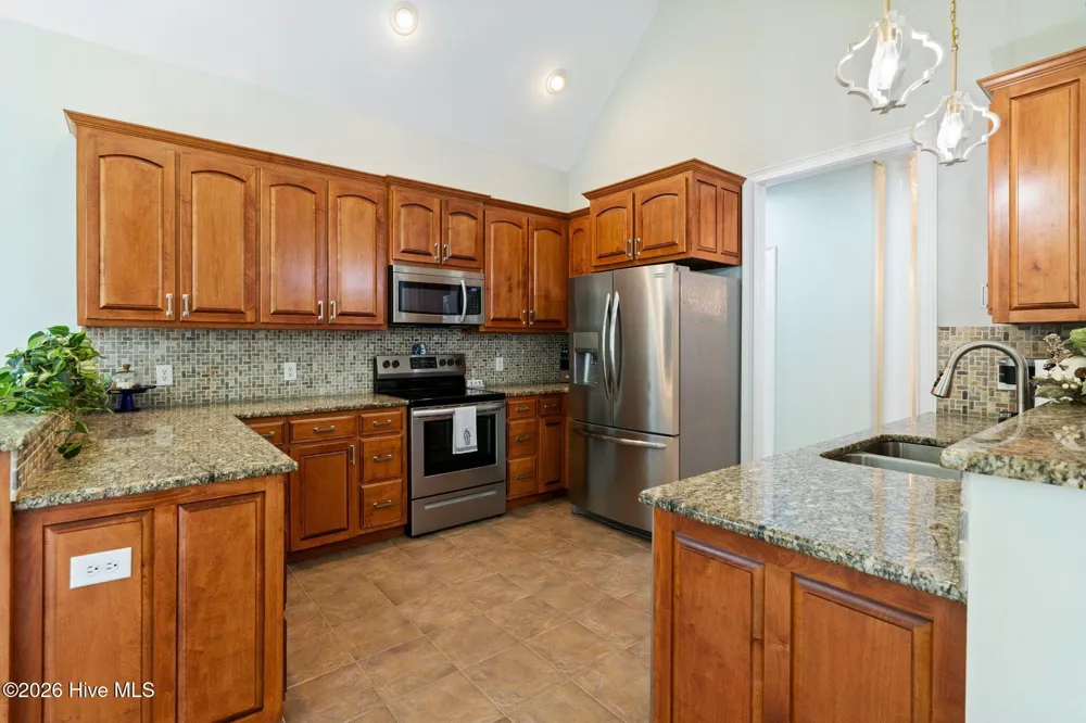 83 W Waverly Drive Burgaw, NC 28425