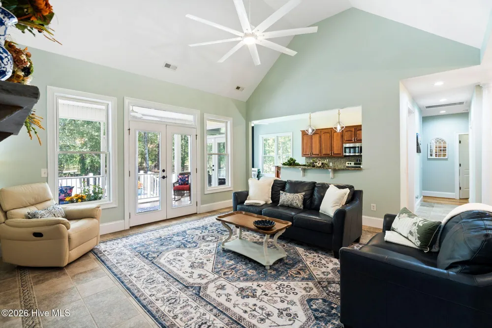 83 W Waverly Drive Burgaw, NC 28425