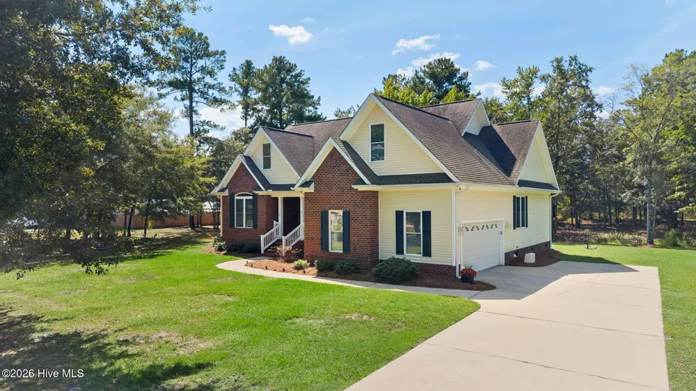 83 W Waverly Drive Burgaw, NC 28425