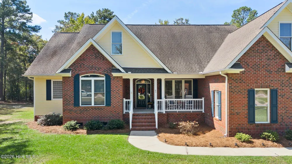 83 W Waverly Drive Burgaw, NC 28425