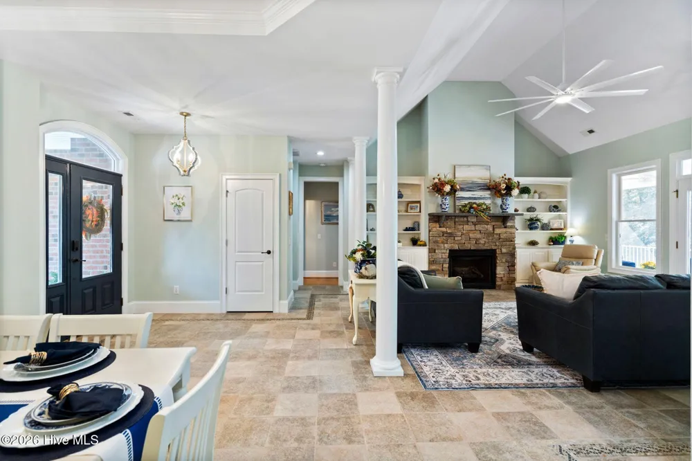 83 W Waverly Drive Burgaw, NC 28425
