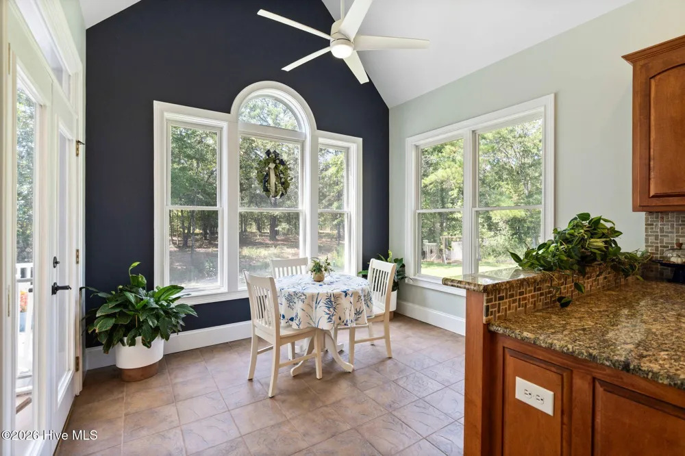 83 W Waverly Drive Burgaw, NC 28425