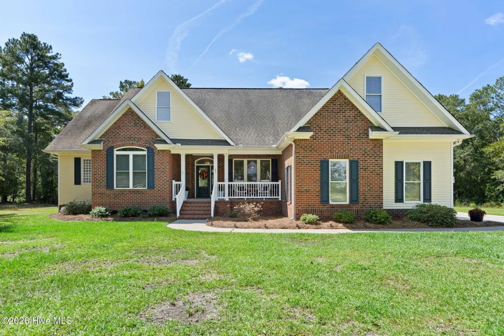 83 W Waverly Drive Burgaw, NC 28425