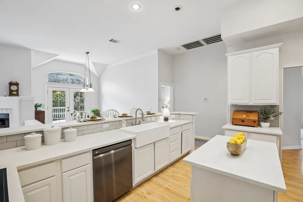 3915 Idalia Drive Austin, TX 78749