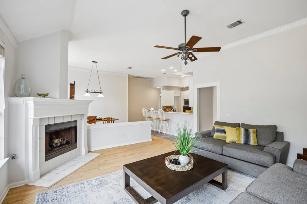 3915 Idalia Drive Austin, TX 78749