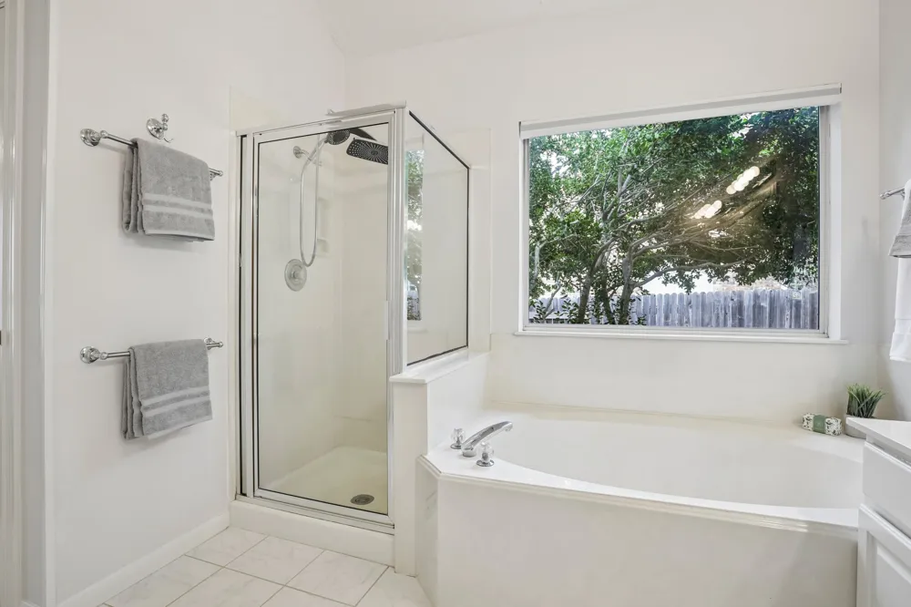 3915 Idalia Drive Austin, TX 78749