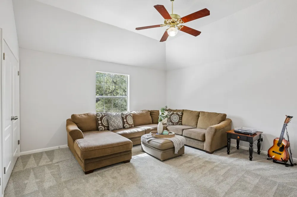 3915 Idalia Drive Austin, TX 78749