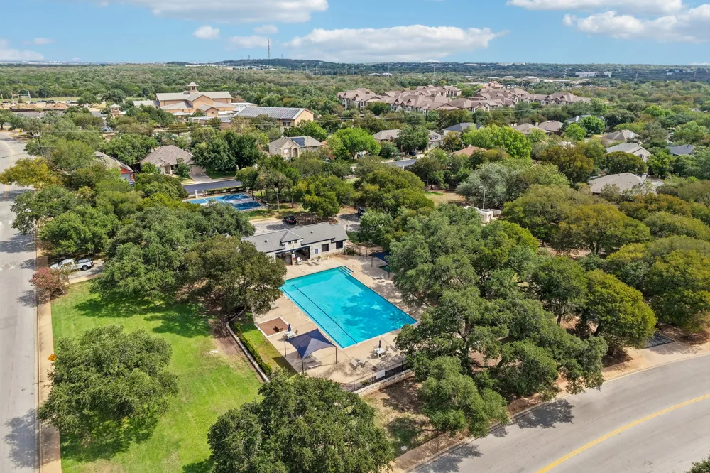 3915 Idalia Drive Austin, TX 78749