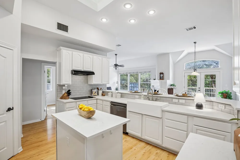 3915 Idalia Drive Austin, TX 78749