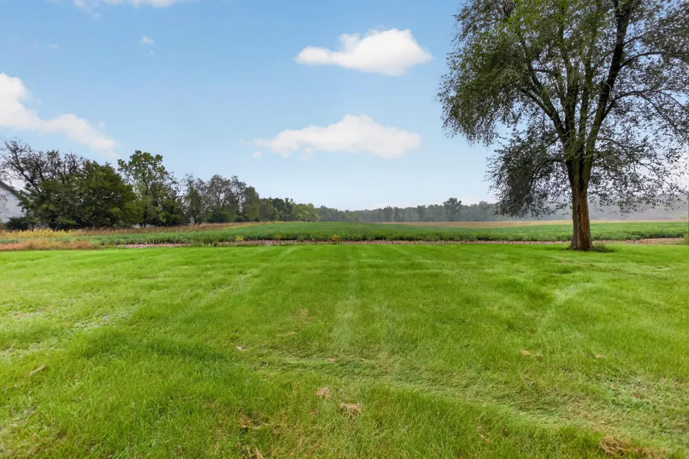 13545 E Austin Road Manchester, MI 48158