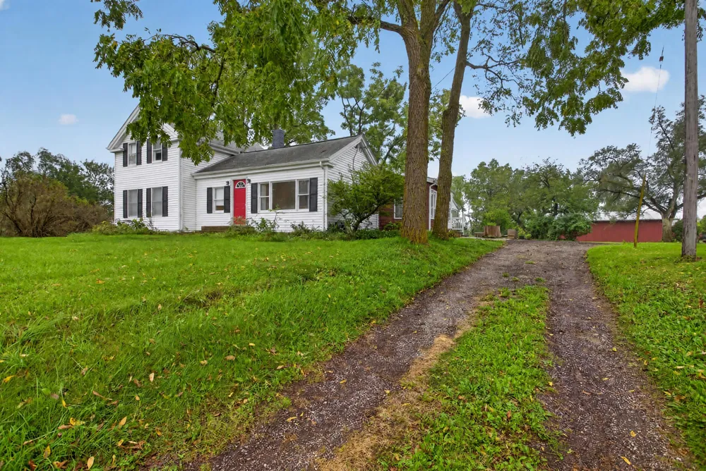 13545 E Austin Road Manchester, MI 48158