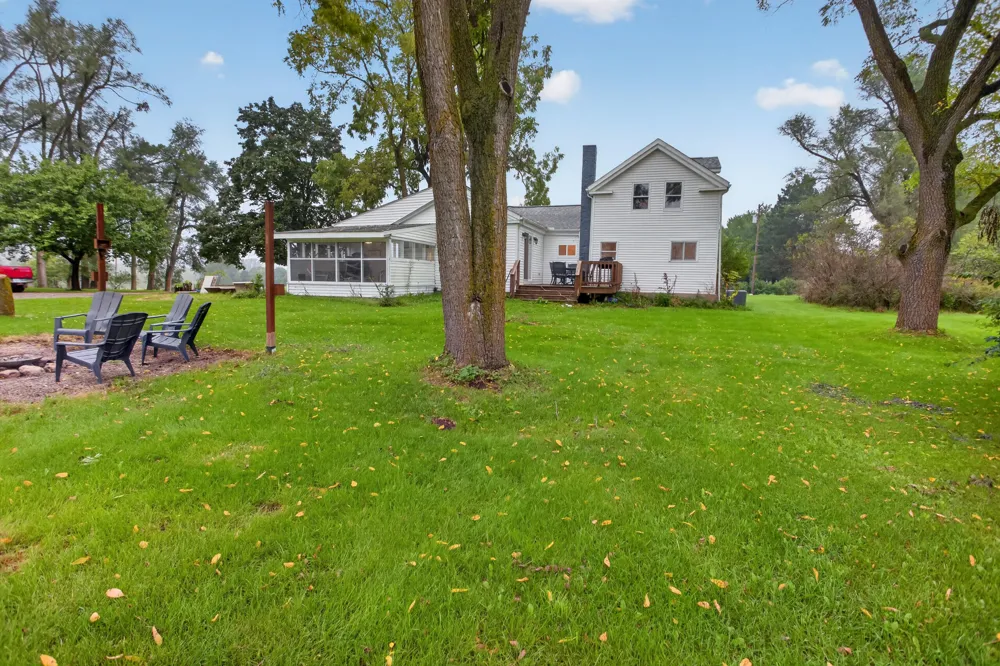 13545 E Austin Road Manchester, MI 48158