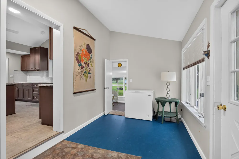 13545 E Austin Road Manchester, MI 48158