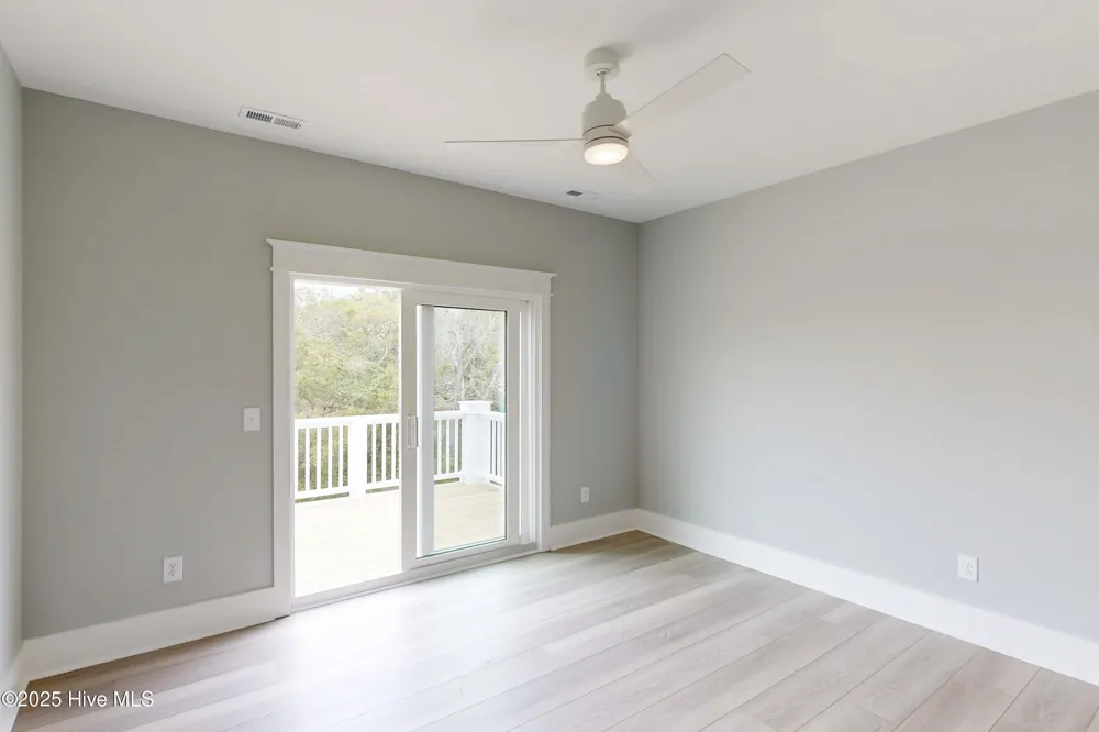 64 Pier View Court Hampstead, NC 28443