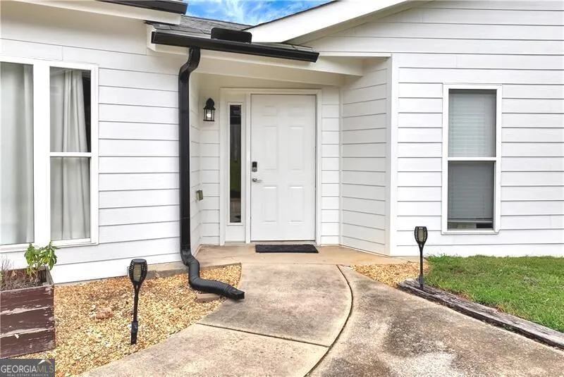 5640 Raintree TRCE Oakwood, GA 30566