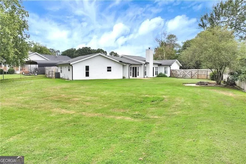 5640 Raintree TRCE Oakwood, GA 30566