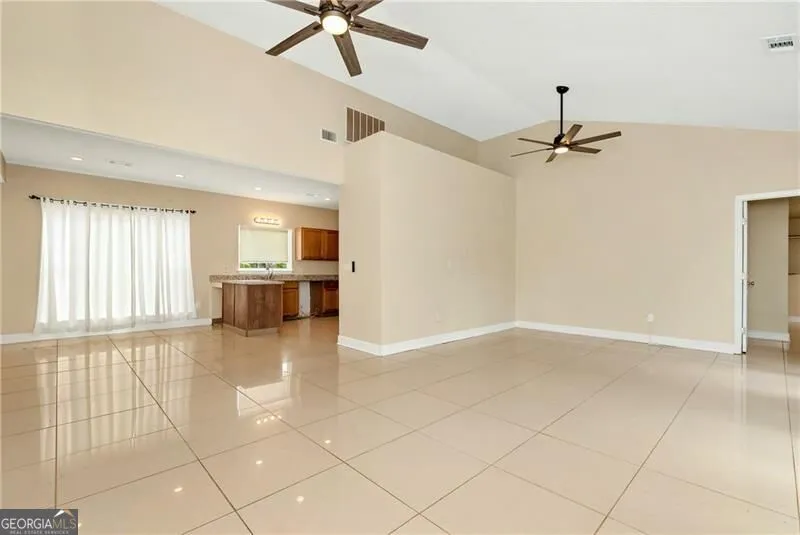 5640 Raintree TRCE Oakwood, GA 30566