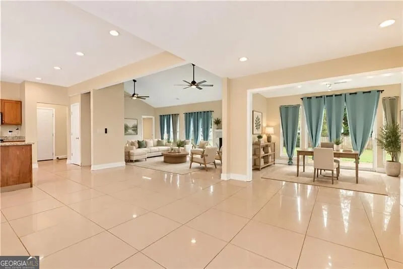 5640 Raintree TRCE Oakwood, GA 30566