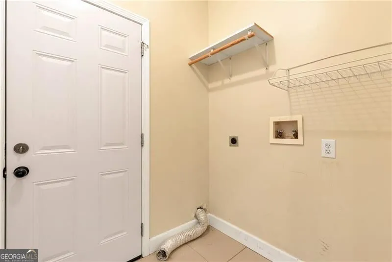 5640 Raintree TRCE Oakwood, GA 30566