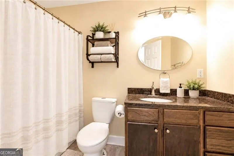 5640 Raintree TRCE Oakwood, GA 30566