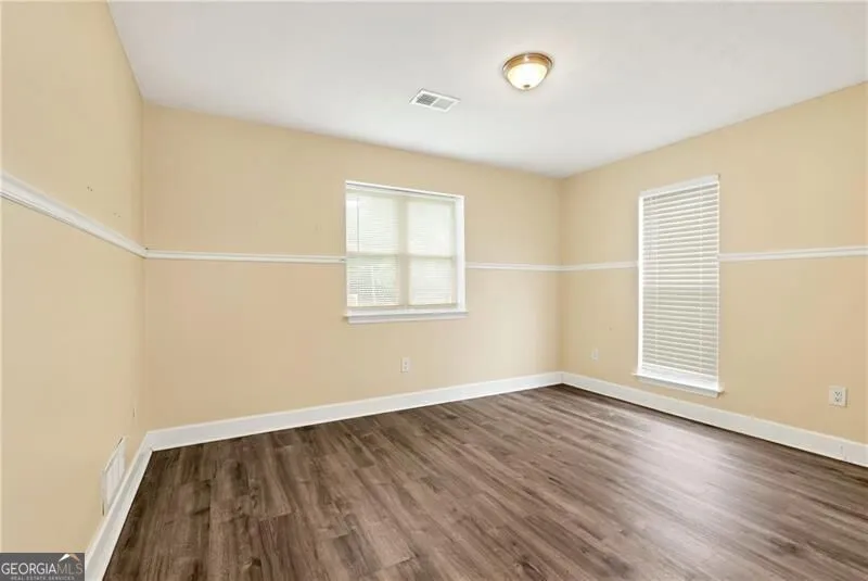 5640 Raintree TRCE Oakwood, GA 30566