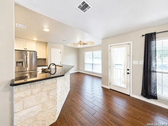 1421 Cottonwood Rd Fischer, TX 78623