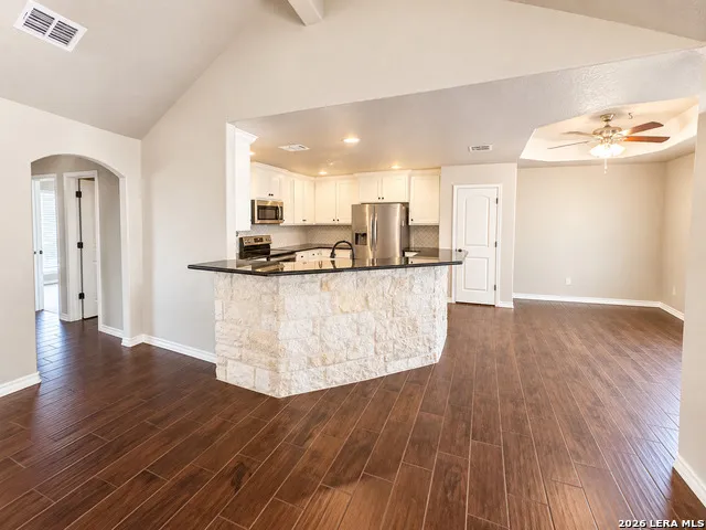 1421 Cottonwood Rd Fischer, TX 78623