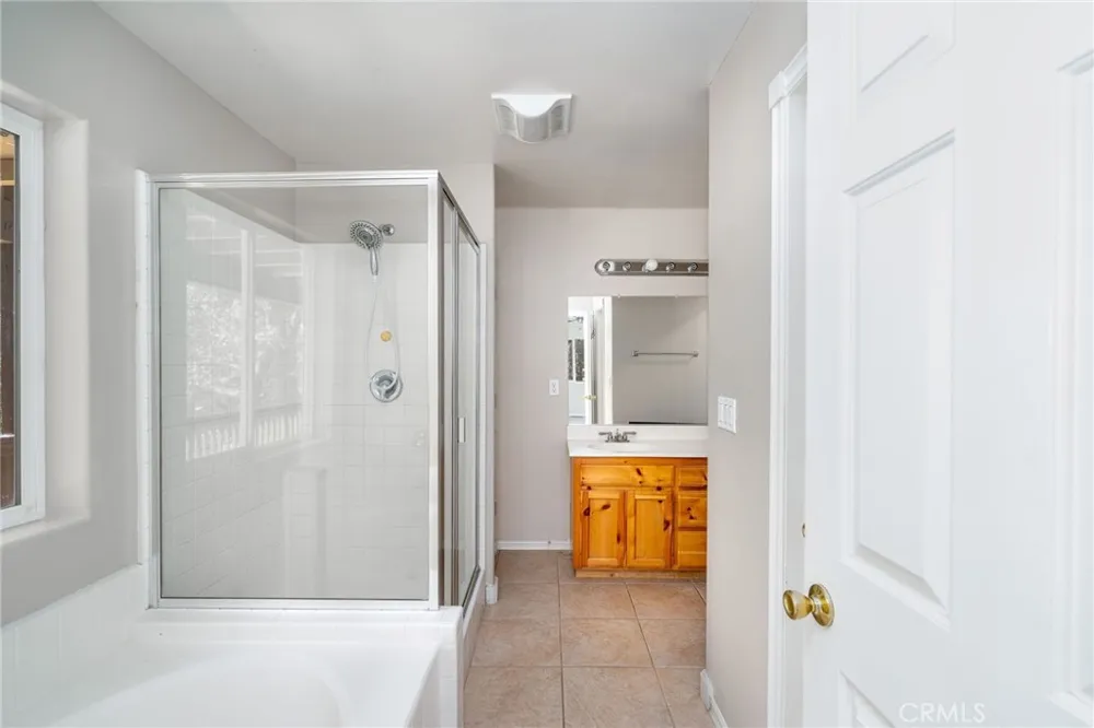 30979 Summit Drive Running Springs, CA 92382