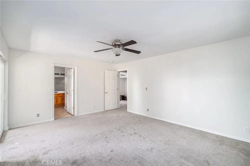 30979 Summit Drive Running Springs, CA 92382