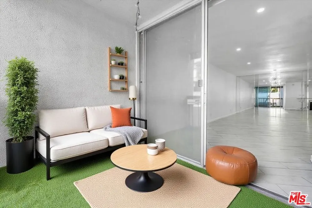 8535 W West Knoll Drive #301 West Hollywood, CA 90069