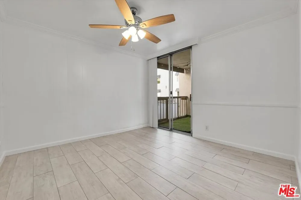 8535 W West Knoll Drive #301 West Hollywood, CA 90069