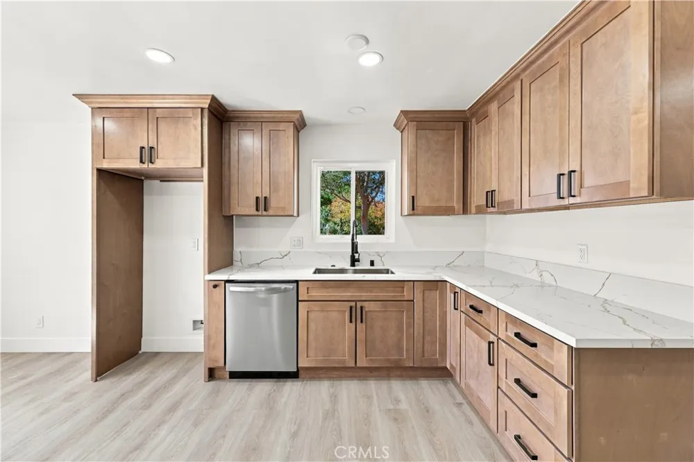 3970 Mt Vernon Riverside, CA 92507