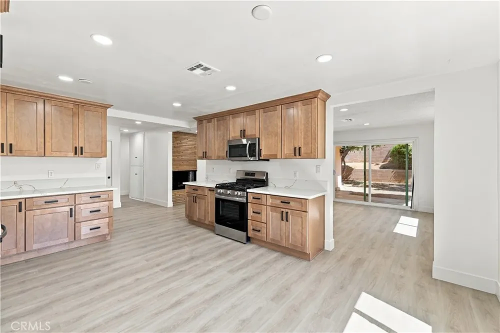 3970 Mt Vernon Riverside, CA 92507