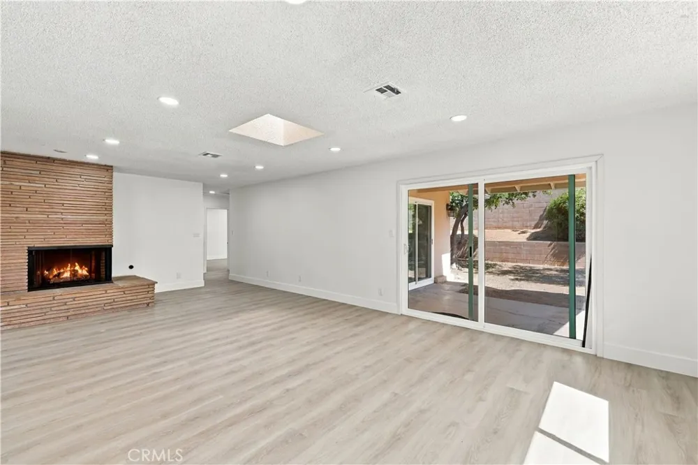 3970 Mt Vernon Riverside, CA 92507