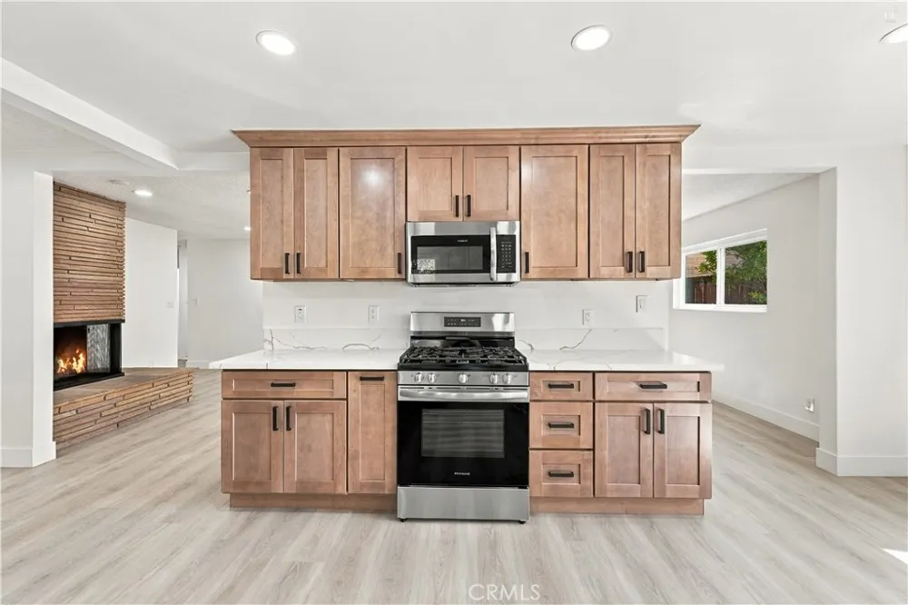 3970 Mt Vernon Riverside, CA 92507