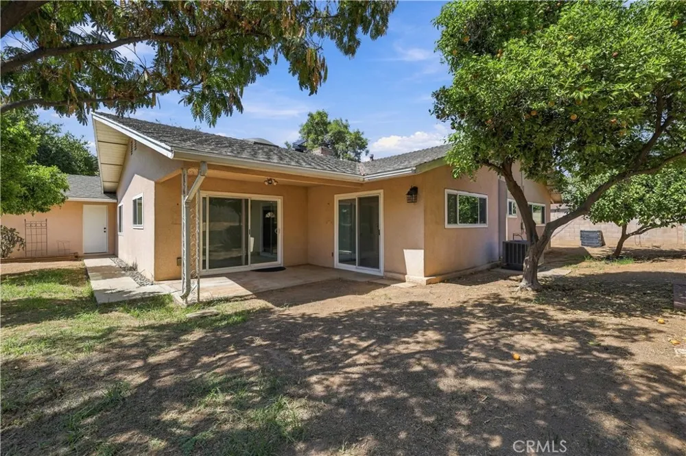 3970 Mt Vernon Riverside, CA 92507